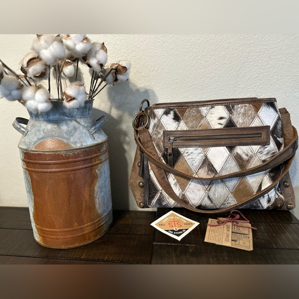 STS Ranchwear Diamond Cow Hide Purse
